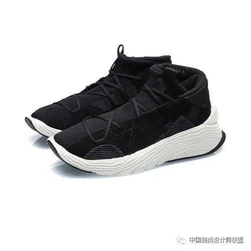 李寧近期生活產(chǎn)品系列 羽絨服飾及制品精選